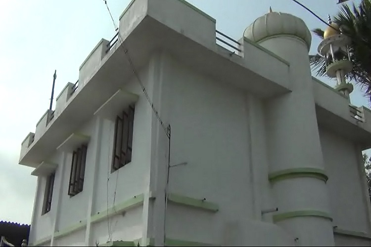 ಕೊಯಂಬತ್ತೂರು: ಮಸೀದಿ ಸಮೀಪ ಬಾಂಬ್ ಎಸೆದ ದುಷ್ಕರ್ಮಿಗಳು