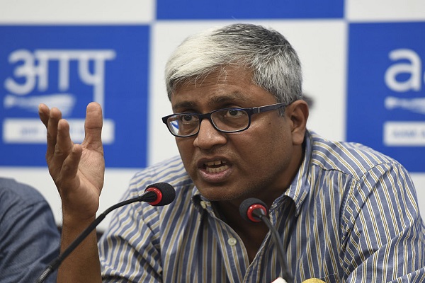 ಬ್ಲಾಗ್ ಬರೆದದ್ದಕ್ಕೆ ನನ್ನನ್ನು ಗಲ್ಲಿಗೇರಿಸುತ್ತೀರಾ?: ಆಮ್ ಆದ್ಮಿವಕ್ತಾರ ಆಶುತೋಷ್ ಪ್ರಶ್ನೆ