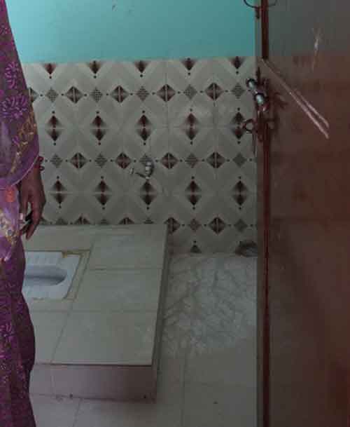 ಶಾಲೆಯ ಶೌಚಾಲಯದಲ್ಲಿ ಮಗುವಿಗೆ ಜನ್ಮ ನೀಡಿದ ಅಪ್ರಾಪ್ತ ವಿದ್ಯಾರ್ಥಿನಿ!