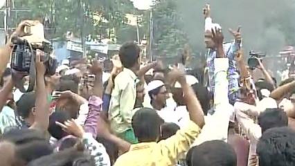 ಕಾವೇರಿ ನೀರು ಹರಿಸಿದ್ದಕ್ಕೆ ಮಂಡ್ಯ ಸೇರಿದಂತೆ ರಾಜ್ಯದ ಹಲವೆಡೆ ಆಕ್ರೋಶ