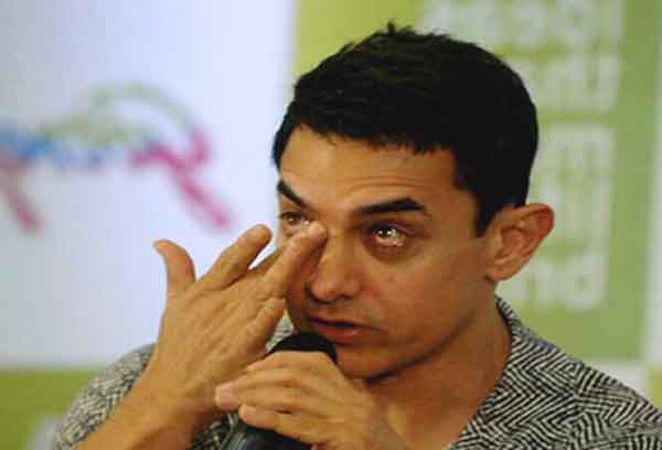 ಕೈಮುಗಿದು ಎಲ್ಲರಲ್ಲಿ ಕ್ಷಮೆ ಕೋರಿದ ಆಮಿರ್ ಖಾನ್ !