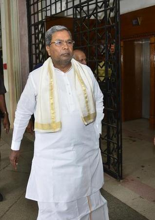 ತಮಿಳುನಾಡಿಗೆ ಕಾವೇರಿ ನೀರು ಹರಿಸುವುದು ಬೇಡ; ಸರ್ವ ಪಕ್ಷ ಸಭೆಯಲ್ಲಿ  ಸರಕಾರಕ್ಕೆ ವಿಪಕ್ಷಗಳ ಸಲಹೆ