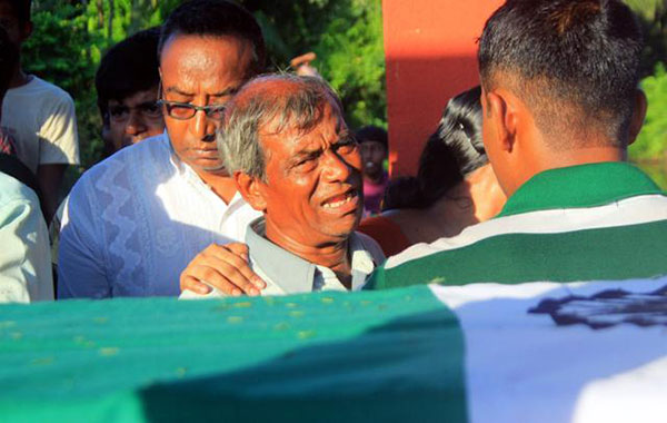 ಯುದ್ಧಕ್ಕೆ ಹಾತೊರೆಯುವವರು ಒಮ್ಮೆ ಉರಿ ಹುತಾತ್ಮ ಯೋಧನ ತಂದೆಯ ಮಾತು ಕೇಳಿಕೊಳ್ಳಿ