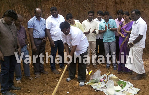 ಕಡಬ: ಸಾರ್ವಜನಿಕ ಶೌಚಾಲಯಕ್ಕೆ ಗುದ್ದಲಿ ಪೂಜೆ