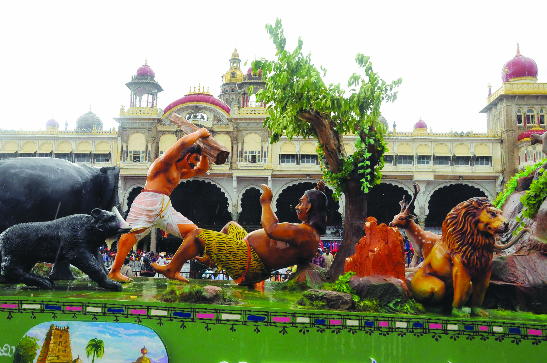 ಕಲಾತ್ಮಕತೆಯಲ್ಲಿ ಗೆದ್ದ ದಸರಾ ಸ್ತಬ್ಧಚಿತ್ರಗಳು