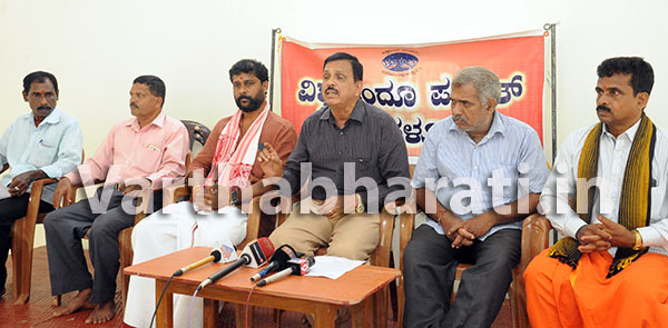 ಉಡುಪಿ ಮಠಕ್ಕೆ ಮುತ್ತಿಗೆ ಹಾಕಿದರೆ ಸೂಕ್ತ ಪ್ರತ್ಯುತ್ತರ: ಎಂ.ಬಿ. ಪುರಾಣಿಕ್