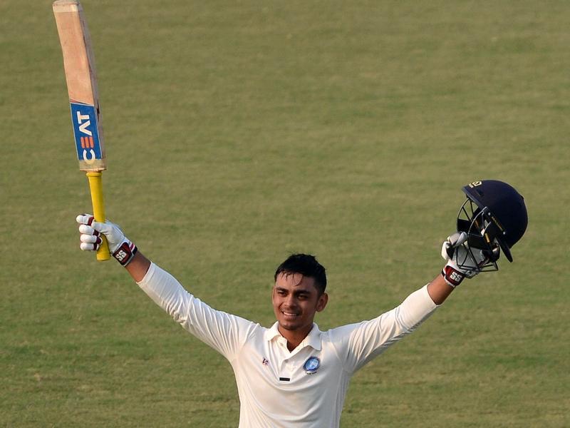 ಕರ್ನಾಟಕದ ವಿರುದ್ಧ ಜಾರ್ಖಂಡ್ ಹೋರಾಟ