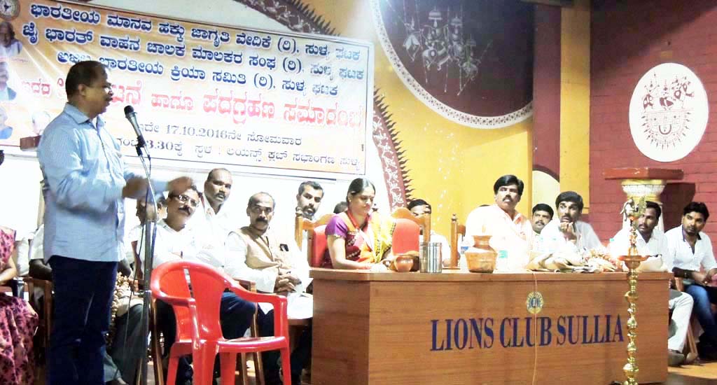 ವಿದ್ಯಾರ್ಥಿಗಳಿಗೆ ಬದುಕುವ ಶಿಕ್ಷಣ ಅಗತ್ಯ: ಹುಲಿಕಲ್ ನಟರಾಜ್