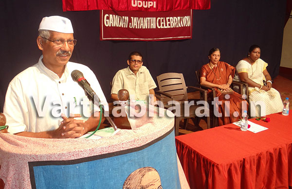 ಗಾಂಧಿ ಪ್ರಜ್ಞೆಯಿಂದ ಯಶಸ್ವಿ ಜೀವನ ಸಾಧ್ಯ: ಮಂಜುನಾಥ ರಾವ್