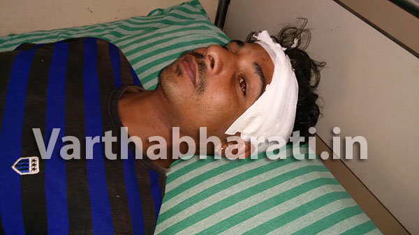 ಪುತ್ತೂರು: ಮನೆಯ ಬಾಗಿಲು ಮುರಿದು ಒಳನುಗ್ಗಿ ಮಗು ಸಹಿತ ದಂಪತಿ ಮೇಲೆ ಹಲ್ಲೆ