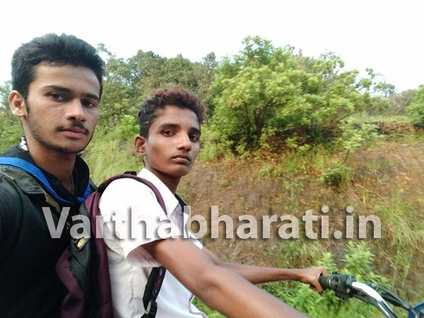 ಬೈಕ್‌ಗೆ ಓಮ್ನಿ ಢಿಕ್ಕಿ: ಇಬ್ಬರು ವಿದ್ಯಾರ್ಥಿಗಳು ಮೃತ್ಯು