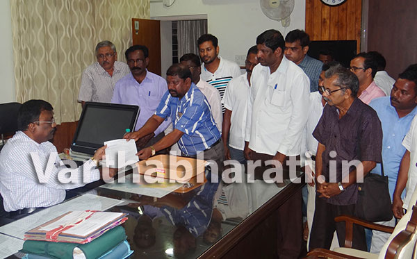 ಯುವ ಬ್ರಿಗೇಡ್‌ನ ‘ಕನಕ ನಡೆ’ ವಿರುದ್ಧ ಡಿಸಿಗೆ ದೂರು