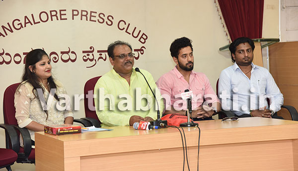 ಅಕ್ಕಿಕಾಳಿನಲ್ಲೂ ದಾಖಲೆ ಸೃಷ್ಟಿಸುವ ವಿಶೇಷ ಕಲಾವಿದರಿವರು!