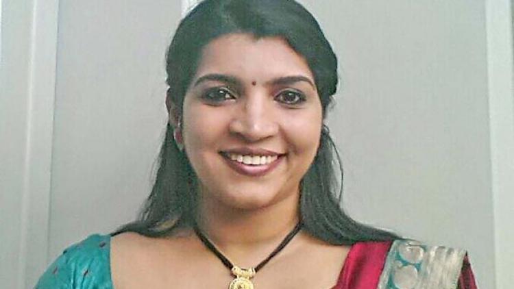 ವಿಎಸ್ ಅಚ್ಯುತಾನಂದನ್‌ರನ್ನು ಭೇಟಿಯಾದ ಸರಿತಾ ಎಸ್.ನಾಯರ್