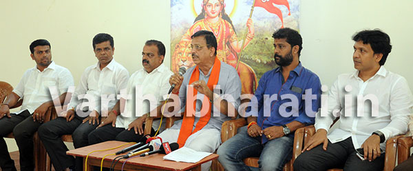 ‘ಭಾವೈಕ್ಯದ ದೀಪಾವಳಿ’ ನಡೆಸಲು ಬಿಡುವುದಿಲ್ಲ: ವಿಹಿಂಪ