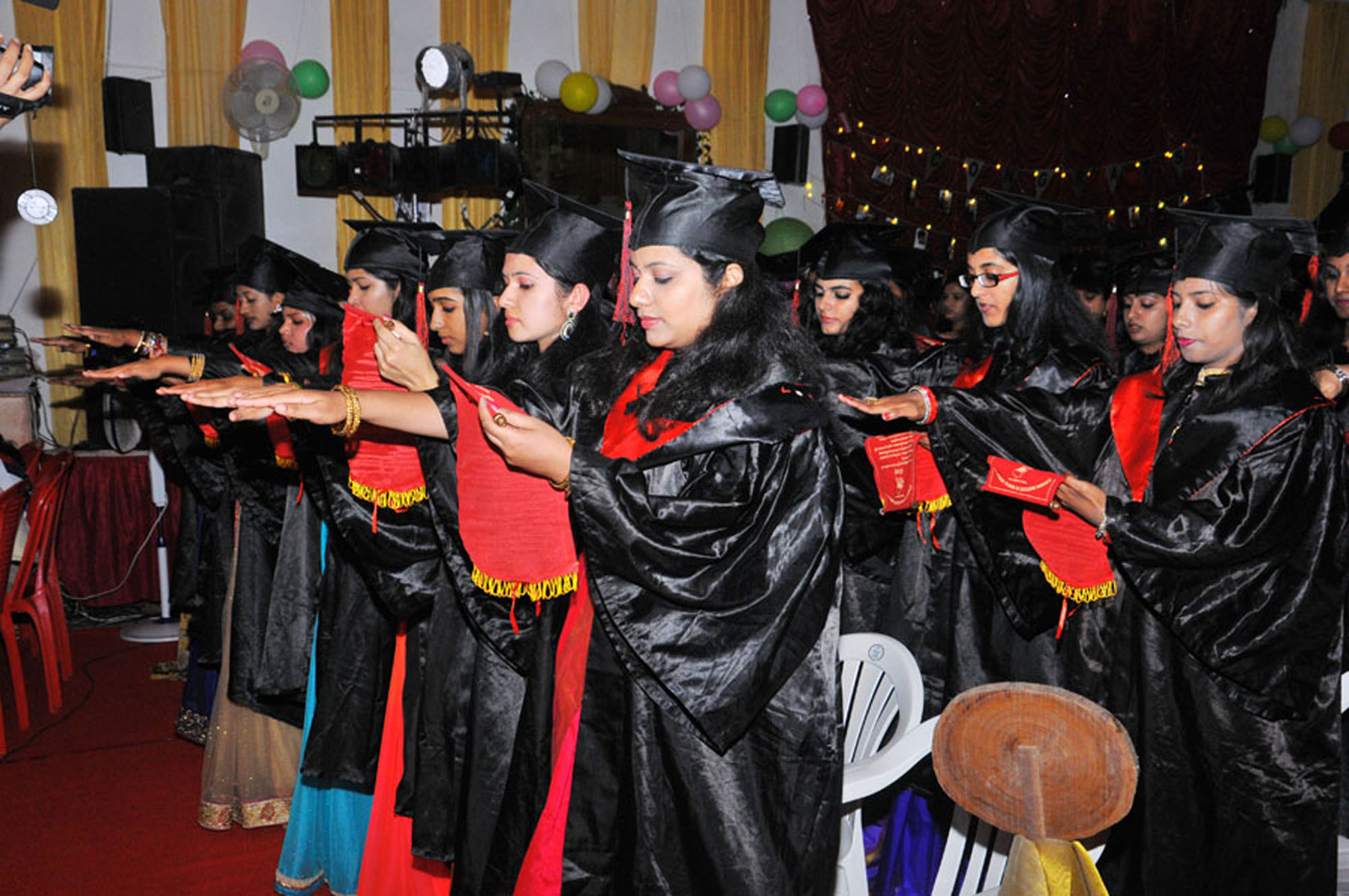 ವಿಭಿನ್ನ ಚಿಂತನೆಯಿಂದ ಶ್ರೇಷ್ಠ ವಿಜ್ಞಾನಿಯಾಗಲು ಸಾಧ್ಯ:  ಪ್ರೊ. ತಿಲಕರತ್ನೆ