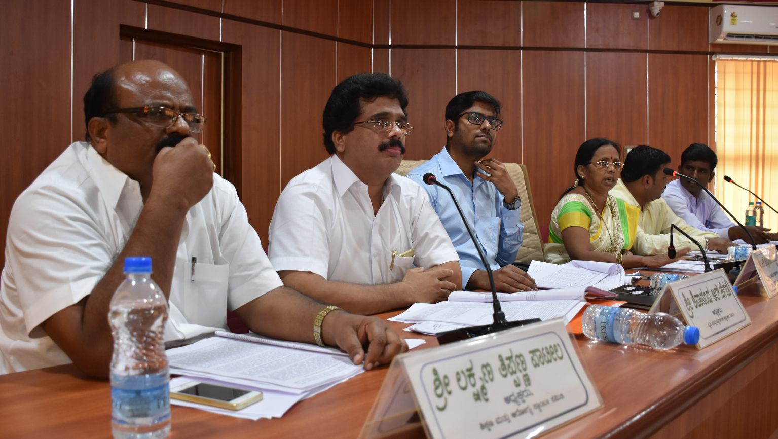 ಅಪೂರ್ಣ ಕಾಮಗಾರಿಗಳನ್ನು  ಶೀಘ್ರವೇ ಪೂರ್ಣಗೊಳಿಸಿ: ಜಿಲ್ಲಾ ಪಂಚಾಯತ್ ಅಧ್ಯಕ್ಷೆ ಜಯಶ್ರೀ ಮೊಗೇರ