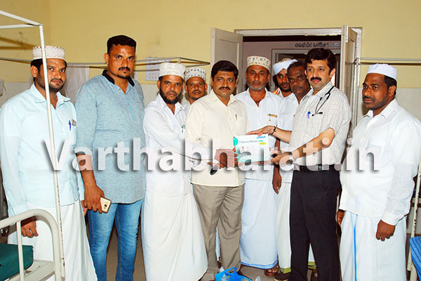 ವಿಟ್ಲ ಎಸ್ಕೆಎಸ್ಸೆಸ್ಸೆಪ್‌ನಿಂದ ಆರೋಗ್ಯ ಕೇಂದ್ರಕ್ಕೆ ನೆಬ್ಲಿಝರ್ ಯಂತ್ರ ಕೊಡುಗೆ