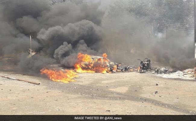 ಮಹಾರಾಷ್ಟ್ರದ ಔರಾಂಗಾಬಾದ್ ನ  ಪಟಾಕಿ ಮಾರುಕಟ್ಟೆಯಲ್ಲಿ ಬೆಂಕಿ ; 40 ವಾಹನಗಳಿಗೆ ಹಾನಿ