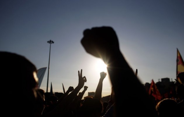 ಶಿಕ್ಷಕರ ನಿವೃತ್ತಿ ವಿರೋಧಿಸಿ ವಿದ್ಯಾರ್ಥಿಗಳ ಧರಣಿ