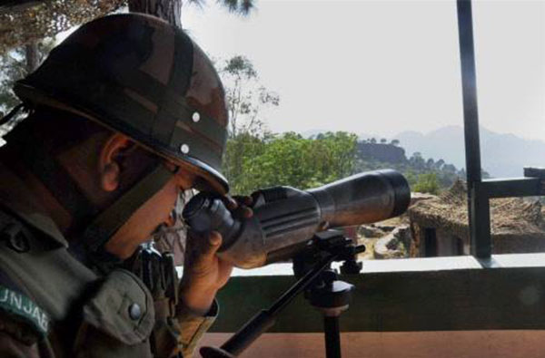 ಗಡಿಯಲ್ಲಿ ಉದ್ವಿಗ್ನ ಸ್ಥಿತಿ: ಪಾಕ್ ದಾಳಿ, ಭಾರತ ತಿರುಗೇಟು