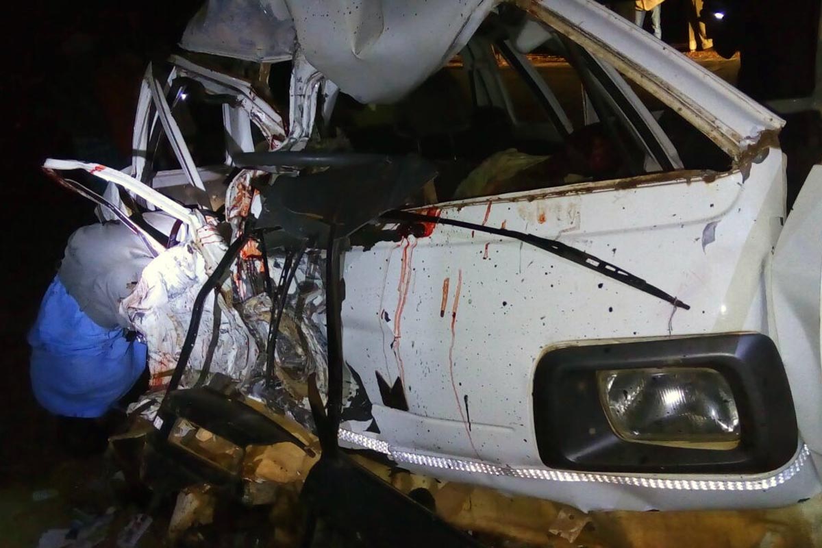 ಲಾರಿ-ಕಾರು ಢಿಕ್ಕಿ: ಮೂವರು ಸ್ಥಳದಲ್ಲಿಯೇ ಮೃತ್ಯು