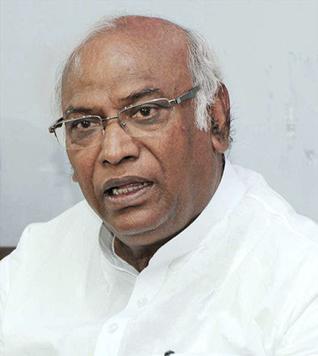 ಟಿಪ್ಪು ಜಯಂತಿ ಕುರಿತು ವಿವಾದ ಸರಿಯಲ್ಲ: ಖರ್ಗೆ