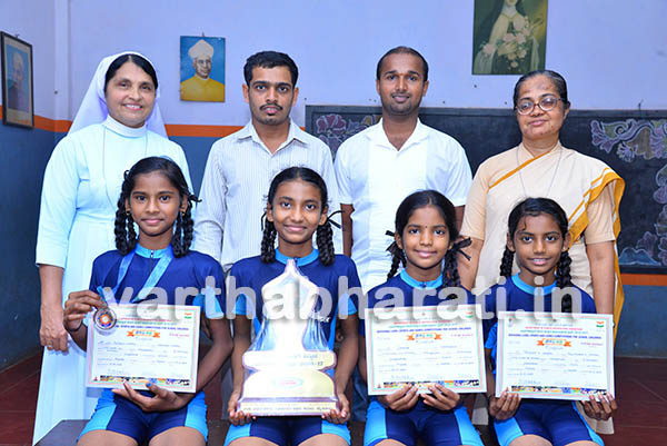 ಮೈಸೂರು ವಿಭಾಗೀಯ ಮಟ್ಟದ ಯೋಗಾಸನ ಸ್ಪರ್ಧೆ : ಕಿನ್ನಿಗೋಳಿ ಲಿಟ್ಲ್ ಫ್ಲವರ್ ವಿದ್ಯಾರ್ಥಿಗಳು ರಾಜ್ಯ ಮಟ್ಟಕ್ಕೆ