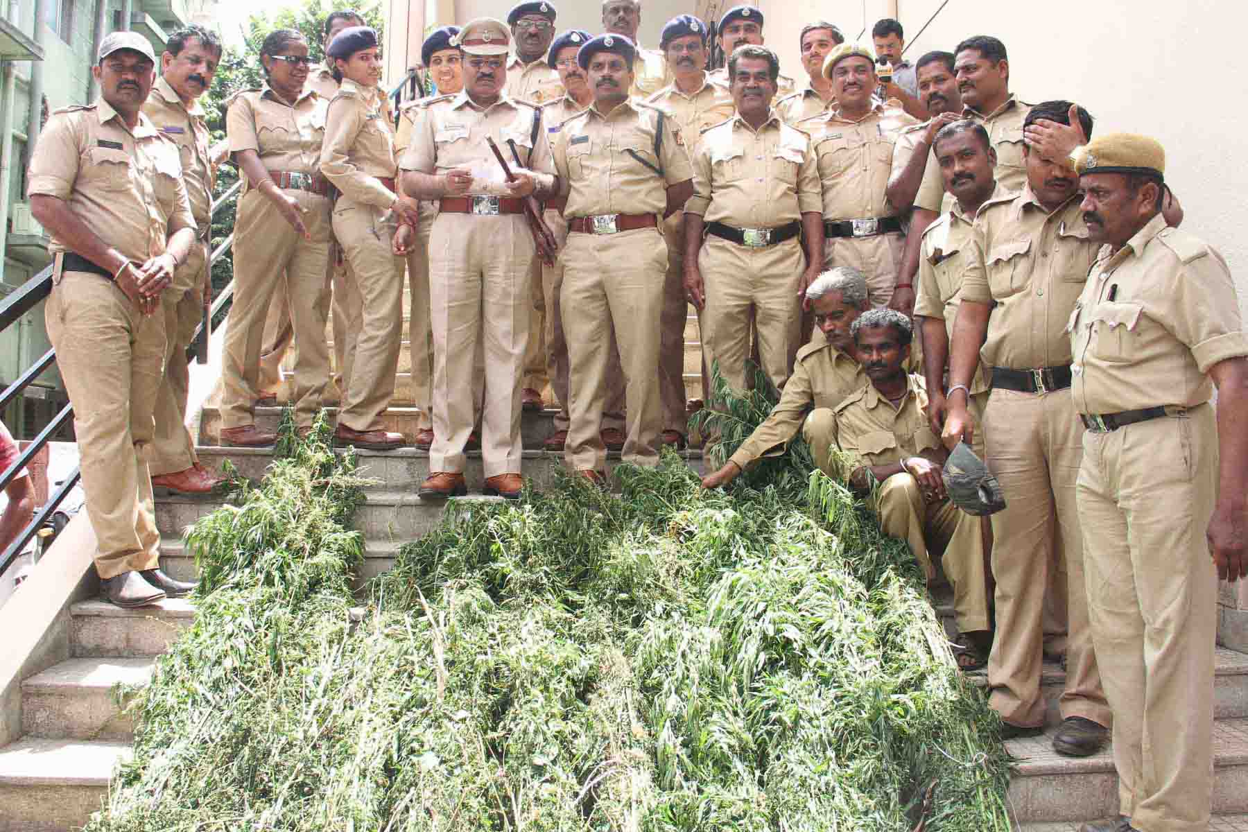 ಶಿವಮೊಗ್ಗ: ಮುಂದುವರಿದ ಅಬಕಾರಿ ಪೊಲೀಸರ ದಾಳಿ