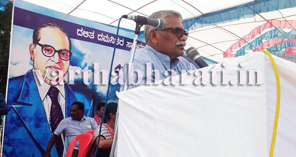 ಕೇಸರಿ ಪಕ್ಷವನ್ನು ಧಿಕ್ಕರಿಸೋಣ: ಪ್ರೊ.ರವಿವರ್ಮ