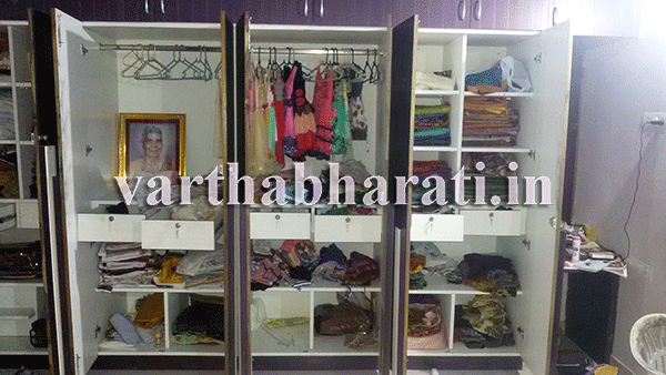 ರಿವಾಲ್ವರ್ ತೋರಿಸಿ ಕಟೀಲು ದೇವಳದ ಅರ್ಚಕರ ಮನೆಯಿಂದ ದರೋಡೆ