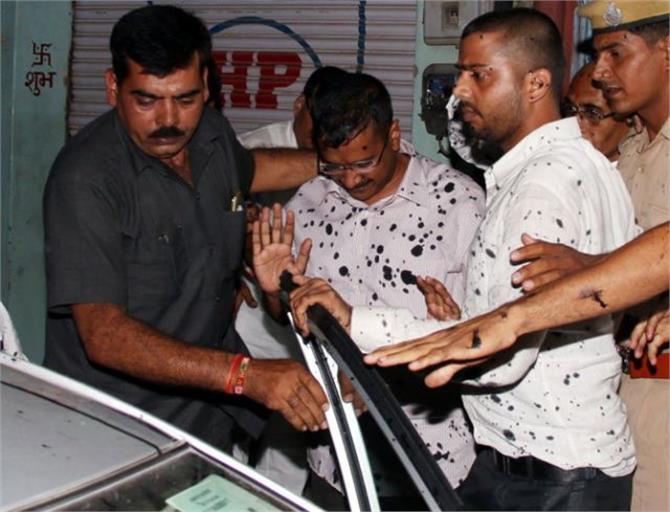 ಶಾಯಿ ಎರಚಿದ ಮಹಿಳೆಗೆ ದೇವರು ಒಳ್ಳೆಯದು ಮಾಡಲಿ ಎಂದ ಕೇಜ್ರಿವಾಲ್