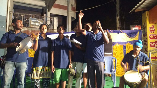 ಚಲೋ ಉಡುಪಿ: ಹೊಳೆನರಸಿಪುರದಲ್ಲಿ ಮಾನವ ಸರಪಳಿ