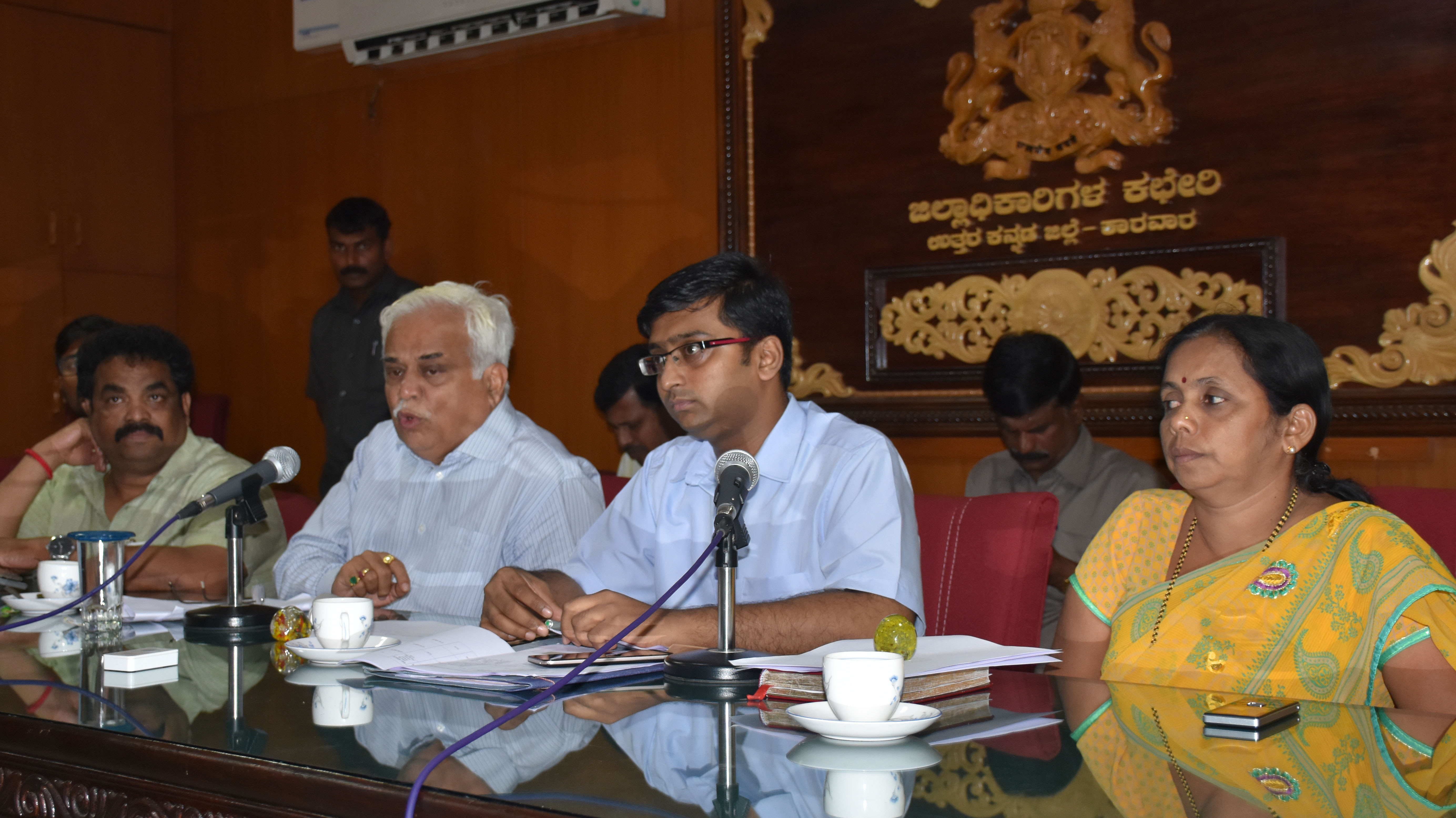 ಬೆಳೆ ಹಾನಿ ಸಮೀಕ್ಷೆ ಚುರುಕುಗೊಳಿಸಿ: ಆರ್.ವಿ. ದೇಶಪಾಂಡೆ