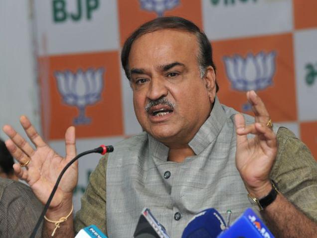 ಅಂತಾರಾಜ್ಯ ಜಲ ವಿವಾದಗಳನ್ನು ಎಚ್ಚರಿಕೆಯಿಂದ ಪರಿಹರಿಸಬೇಕು: ಅನಂತಕುಮಾರ್