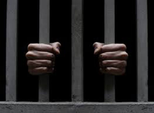 ಸಹಕೈದಿಗಳ ಮೇಲೆ ಹಲ್ಲೆ ನಡೆಸುತ್ತಿದ್ದ ಐವರು ಬೆಂಗಳೂರು ಜೈಲಿಗೆ