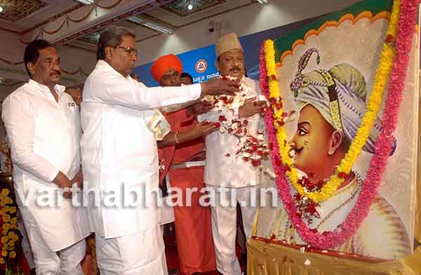 ಟಿಪ್ಪು ಜಯಂತಿ ವಿರೋಧಿಸುವವರೇ ಮತಾಂಧರು: ಮುಖ್ಯಮಂತ್ರಿ ಸಿದ್ದರಾಮಯ್ಯ