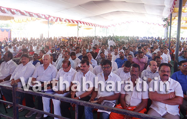 ಯುಪಿಸಿಎಲ್ ವಿಸ್ತರಣೆ: ವಿರೋಧಿಗಳ ಬಾಯ್ಮುಚ್ಚಿಸಿ ರತ್ನಗಂಬಳಿ ಹಾಸಿದ ಸಂತ್ರಸ್ತರು