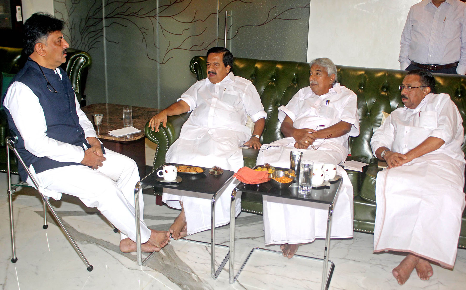 ಕೇರಳ ಕಾಂಗ್ರೆಸ್ ನಾಯಕರಿಂದ ಸಚಿವ ಡಿ.ಕೆ.ಶಿವಕುಮಾರ್ ಭೇಟಿ