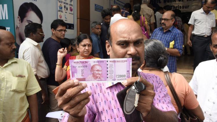 ತಲೆನೋವಾದ 2000 ರೂಪಾಯಿ ಹೊಸ ನೋಟು