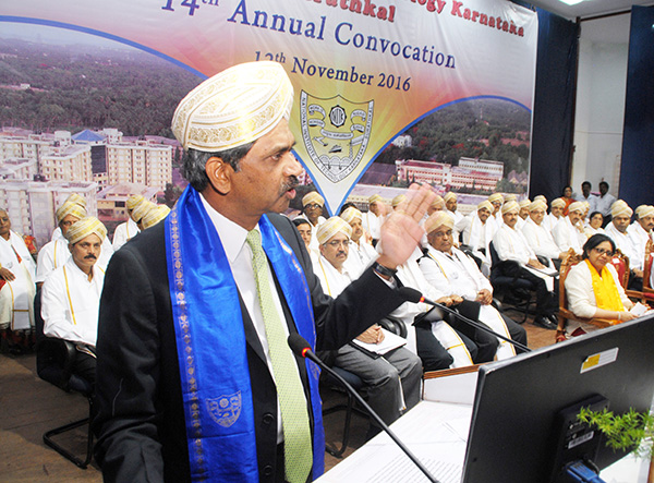 ಯುವತಂತ್ರಜ್ಞರ ಜ್ಞಾನ ಅಭಿವೃದ್ಧಿಗೆ ಬಳಕೆಯಾಗಲಿ: ಶಿವಕುಮಾರ್