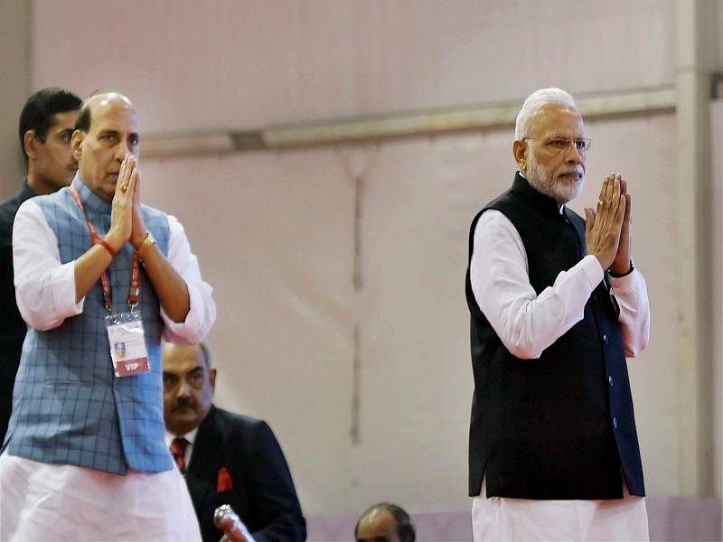 ನೋಟು ರದ್ದತಿ ಪರಿಣಾಮ ಚರ್ಚೆಗೆ ಮಧ್ಯರಾತ್ರಿ ಬಳಿಕ ಪ್ರಧಾನಿ ಸಭೆ