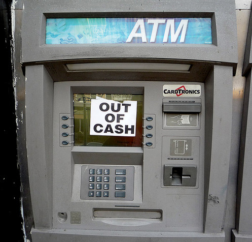 ಎಟಿಎಂನಲ್ಲಿ ಏಕೆ ನಿಮಗೆ ಹಣ ಸಿಗುತ್ತಿಲ್ಲ ? ಸಮಸ್ಯೆ ಆಗಿದ್ದೆಲ್ಲಿ ? ಇದಕ್ಕೆ ಪರಿಹಾರವೇನು ?