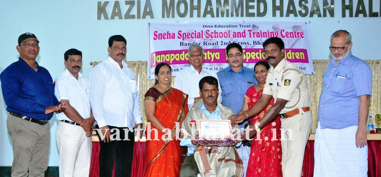 ರವಿ ಓಮಯ್ಯ ಖಾರ್ವಿಗೆ ಸನ್ಮಾನ