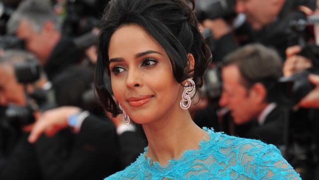 ಪ್ಯಾರಿಸ್ ನಲ್ಲಿ ಮಲ್ಲಿಕಾ ಶೆರಾವತ್ ಮೇಲೆ ಹಲ್ಲೆ