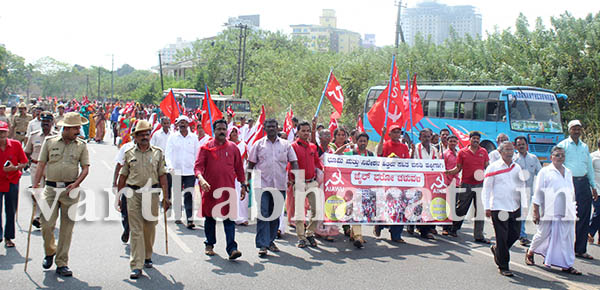 ಭೂಮಿ, ನಿವೇಶನ, ವಸತಿ ಹಕ್ಕಿಗಾಗಿ ಜೈಲ್ ಭರೋ ಚಳವಳಿ