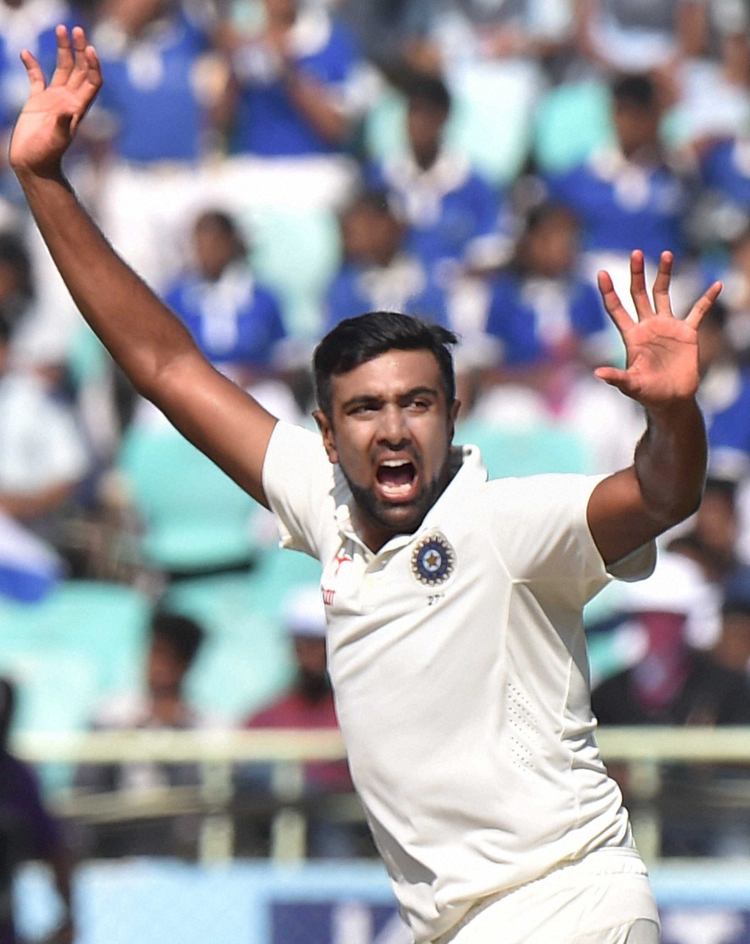 ಆಂಗ್ಲರಿಗೆ ಅಶ್ವಿನ್ ವಿರಾಟ ಪಂಚ್