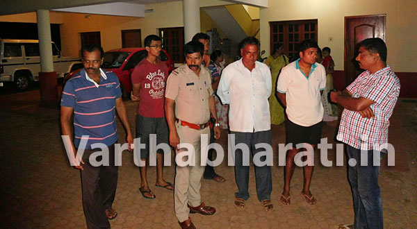 ಕುತ್ತಾರು:ಮನೆಗೆ ನುಗ್ಗಿ ಗುಂಪಿನಿಂದ ದಾಂಧಲೆ, ಇಬ್ಬರ ಬಂಧನ