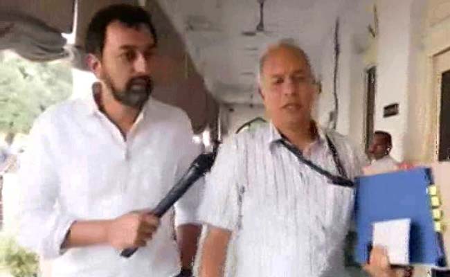 ಹೌದು, ಎನ್‌ಕೌಂಟರ್ ವೇಳೆ ಸಿಮಿ ಕಾರ್ಯಕರ್ತರು ನಿರಾಯುಧರಾಗಿದ್ದರು....ಏನೀಗ ? : ಎಟಿಎಸ್ ವರಿಷ್ಠನ ಪ್ರಶ್ನೆ