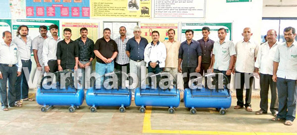 ಮೆಕ್ಯಾನಿಕ್‌ಗಳಿಗೆ ಉಚಿತ ಸಲಕರಣೆ ವಿತರಣೆ